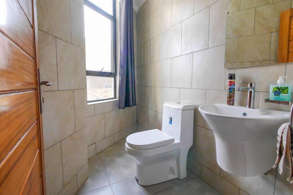 Ultra Modern Apartment In Nyarutarama キガリ エクステリア 写真